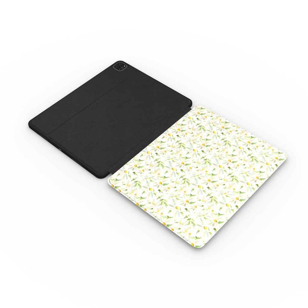 Water Color Daisy Floral Apple iPad Case