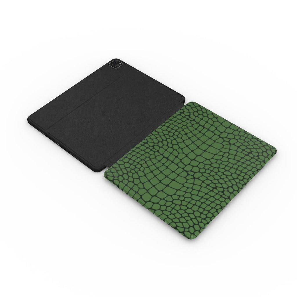 Green Snake Apple iPad Case