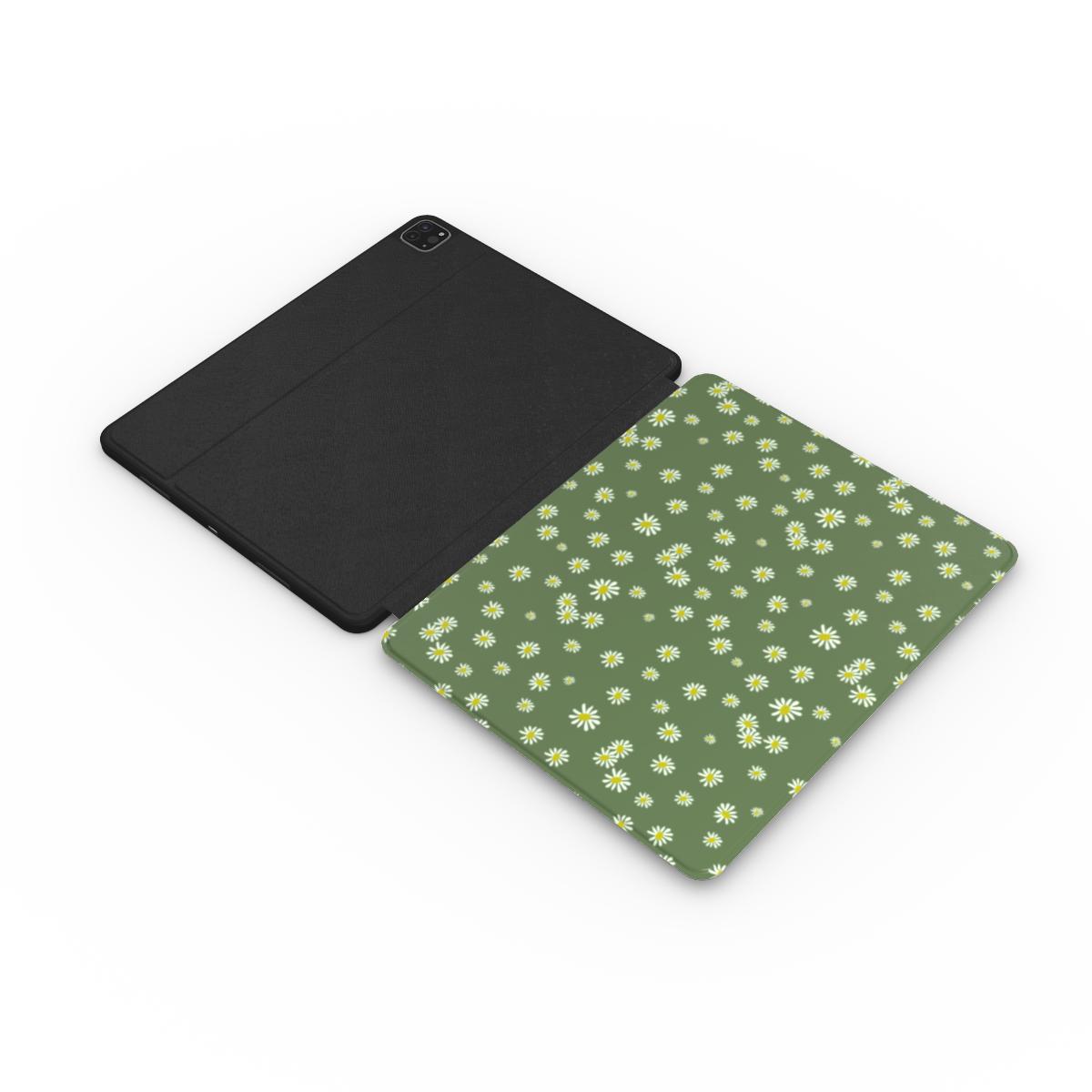 Daisy Ann Green Apple iPad Case, 3D product render